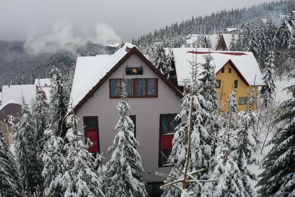 Altitude Guest House Ранка Екстериор снимка
